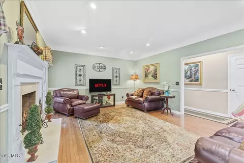 Living - 1 Emerald Court Johnson City Tn 37604, Johnson City, TN 37604 photo 1 of 4