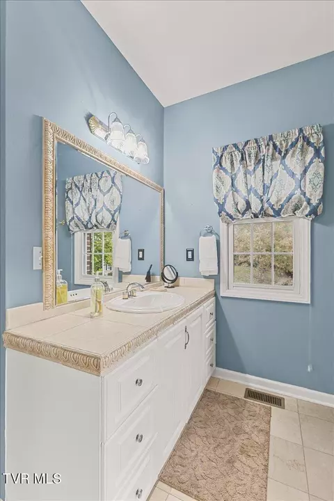 Bath - 1 Emerald Court Johnson City Tn 37604, Johnson City, TN 37604 photo 3 of 10
