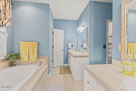 Bath - 1 Emerald Court Johnson City Tn 37604, Johnson City, TN 37604 photo 4 of 10