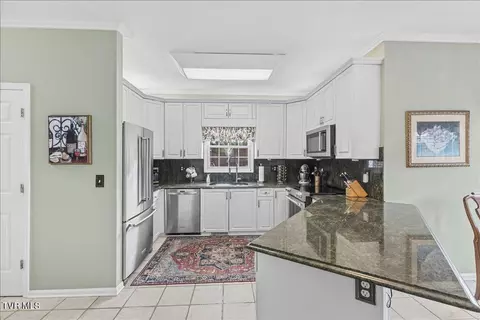 Kitchen - 1 Emerald Court Johnson City Tn 37604, Johnson City, TN 37604 photo 2 of 3
