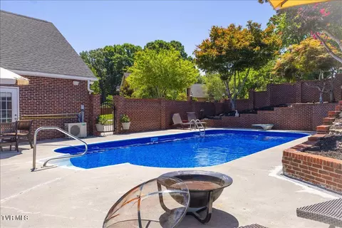 Exterior - 1 Emerald Court Johnson City Tn 37604, Johnson City, TN 37604 photo 10 of 22