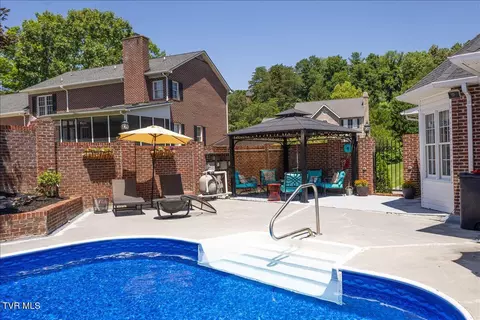 Exterior - 1 Emerald Court Johnson City Tn 37604, Johnson City, TN 37604 photo 14 of 22