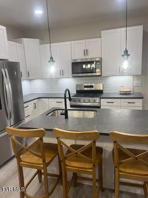 707 N Main Avenue 3 Erwin Tn 37650, Erwin, TN 37650 photo 4