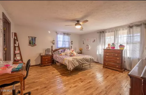 Bedroom - 126 SE Walnut Drive Wise Va 24293, Wise, VA 24293 photo 4 of 7
