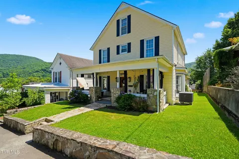 1015 NW Spruce Street Norton Va 24273, Norton, VA 24273