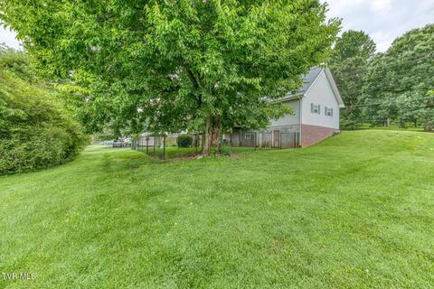 Exterior - 807 N Mohawk Drive Erwin Tn 37650, Erwin, TN 37650 photo 5 of 8