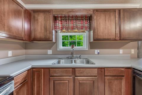 Kitchen - 807 N Mohawk Drive Erwin Tn 37650, Erwin, TN 37650 photo 2 of 4