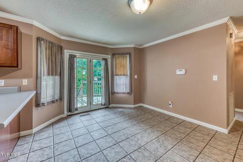 Dining - 807 N Mohawk Drive Erwin Tn 37650, Erwin, TN 37650 photo 1 of 1