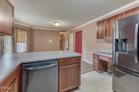 Kitchen - 807 N Mohawk Drive Erwin Tn 37650, Erwin, TN 37650 photo 4 of 4