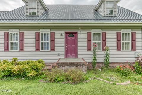 Exterior - 807 N Mohawk Drive Erwin Tn 37650, Erwin, TN 37650 photo 2 of 8
