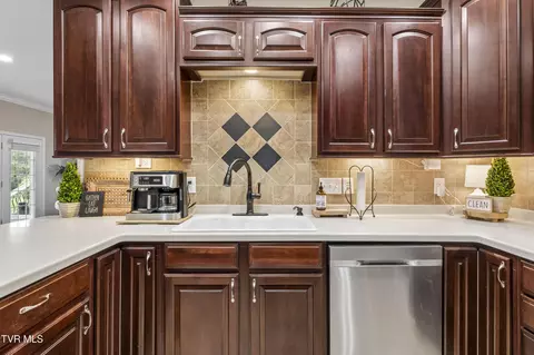 Kitchen - 13 E Ridgefield Court Greeneville Tn 37745, Greeneville, TN 37745 photo 4 of 6