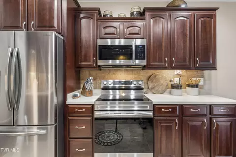 Kitchen - 13 E Ridgefield Court Greeneville Tn 37745, Greeneville, TN 37745 photo 5 of 6