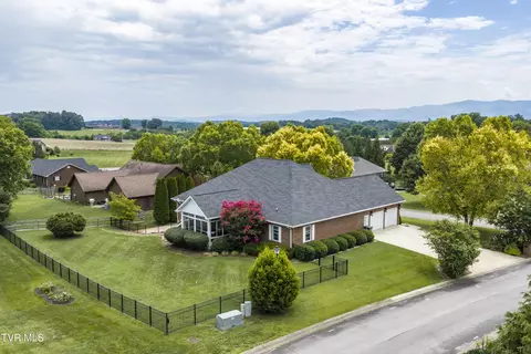 View/Area - 13 E Ridgefield Court Greeneville Tn 37745, Greeneville, TN 37745 photo 2 of 9