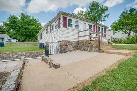 404 Cherry Greeneville Tn 37745, Greeneville, TN 37745 photo 24