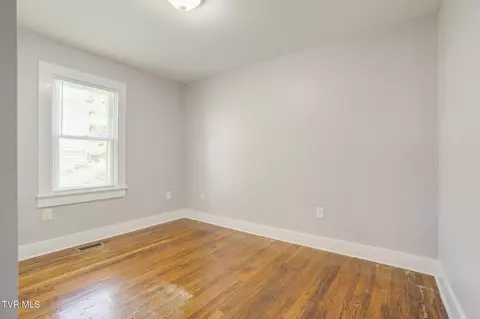 404 Cherry Greeneville Tn 37745, Greeneville, TN 37745 photo 16