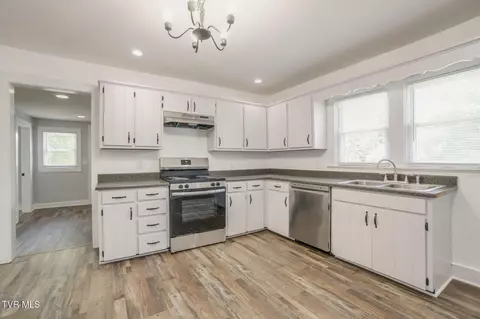 404 Cherry Greeneville Tn 37745, Greeneville, TN 37745 photo 10