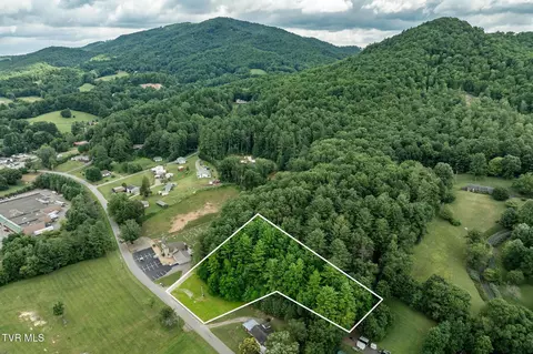 1921 Crossroads Drive Mountain City Tn 37683, Mountain City, TN 37683
