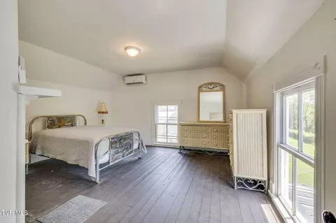 Bedroom - 195 Opie Arnold Road Limestone Tn 37681, Limestone, TN 37681 photo 4 of 7