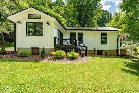 703 Pinecrest Street Mountain City Tn 37683, Mountain City, TN 37683