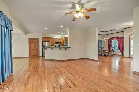Living - 171 Rosecliff Drive Fall Branch Tn 37656, Fall Branch, TN 37656 photo 5 of 5