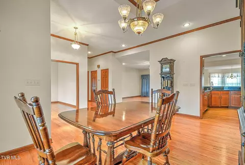 Dining - 171 Rosecliff Drive Fall Branch Tn 37656, Fall Branch, TN 37656 photo 3 of 5