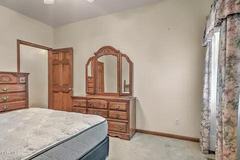 Bedroom - 171 Rosecliff Drive Fall Branch Tn 37656, Fall Branch, TN 37656 photo 3 of 10