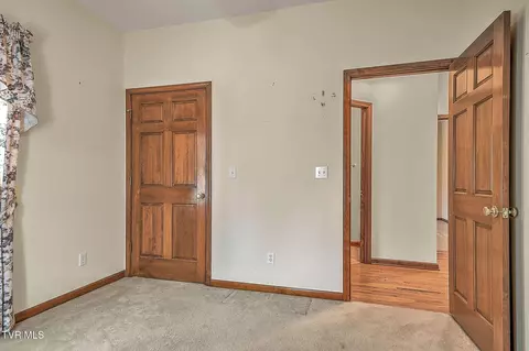 Bedroom - 171 Rosecliff Drive Fall Branch Tn 37656, Fall Branch, TN 37656 photo 6 of 10