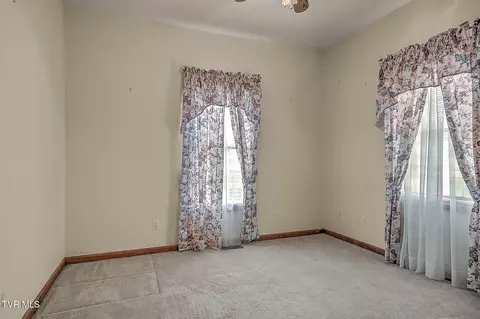 Bedroom - 171 Rosecliff Drive Fall Branch Tn 37656, Fall Branch, TN 37656 photo 5 of 10