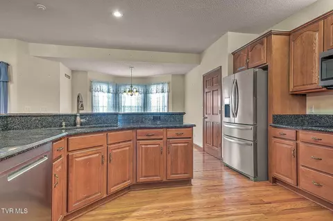 Kitchen - 171 Rosecliff Drive Fall Branch Tn 37656, Fall Branch, TN 37656 photo 4 of 4