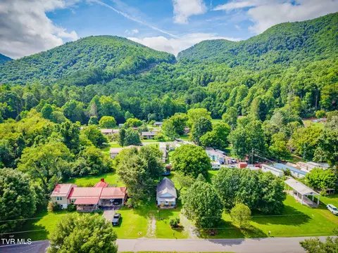 429 Tollett Street Hampton Tn 37658, Hampton, TN 37658 photo 33