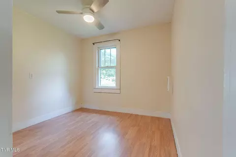 429 Tollett Street Hampton Tn 37658, Hampton, TN 37658 photo 20