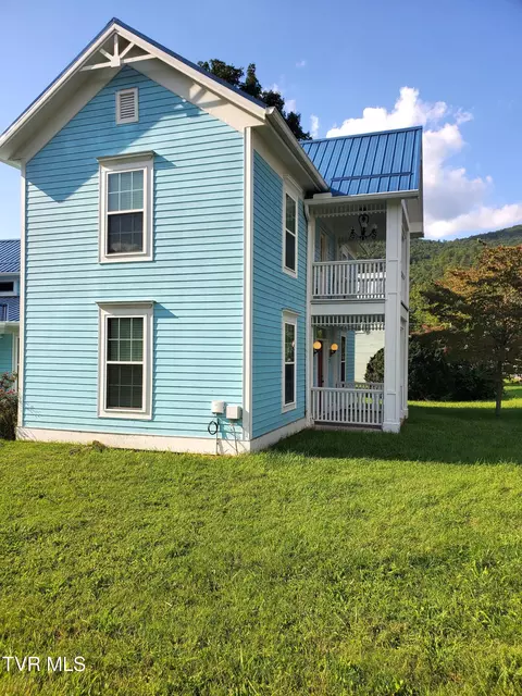 Exterior - 216 Main Street Roan Mountain Tn 37687, Roan Mountain, TN 37687 photo 23 of 23