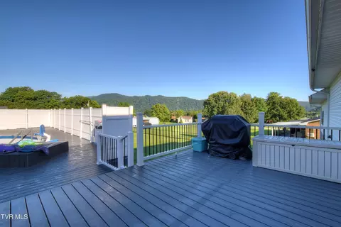 Exterior - 137 Kerns Street Erwin Tn 37650, Erwin, TN 37650 photo 9 of 20
