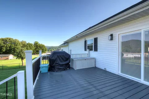 Exterior - 137 Kerns Street Erwin Tn 37650, Erwin, TN 37650 photo 10 of 20