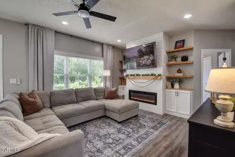 Living - 137 Kerns Street Erwin Tn 37650, Erwin, TN 37650 photo 3 of 3