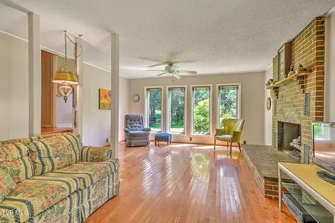 Living - 851 Adkins Lane Erwin Tn 37650, Erwin, TN 37650 photo 3 of 5