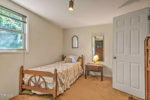 Bedroom - 851 Adkins Lane Erwin Tn 37650, Erwin, TN 37650 photo 5 of 11