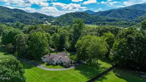 Exterior - 851 Adkins Lane Erwin Tn 37650, Erwin, TN 37650 photo 7 of 10