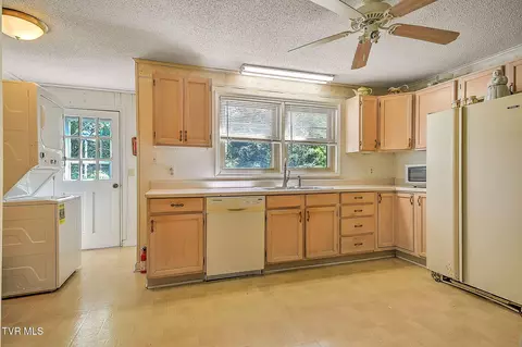 Other - 851 Adkins Lane Erwin Tn 37650, Erwin, TN 37650 photo 6 of 18