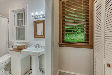 Bath - 1812 N Main Avenue Erwin Tn 37650, Erwin, TN 37650 photo 2 of 4