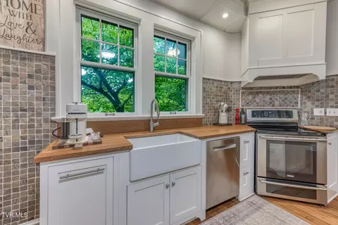 Kitchen - 1812 N Main Avenue Erwin Tn 37650, Erwin, TN 37650 photo 4 of 4