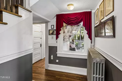 Entry Way - 201 E 9th Avenue Johnson City Tn 37601, Johnson City, TN 37601 photo 4 of 12