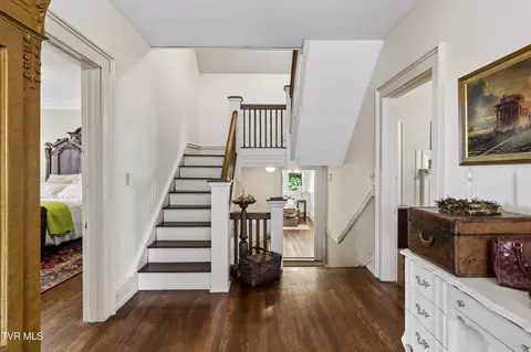 Entry Way - 201 E 9th Avenue Johnson City Tn 37601, Johnson City, TN 37601 photo 11 of 12