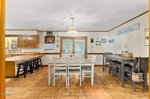 Dining - 207 Sycamore Street Erwin Tn 37650, Erwin, TN 37650 photo 1 of 2