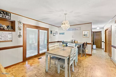Dining - 207 Sycamore Street Erwin Tn 37650, Erwin, TN 37650 photo 2 of 2
