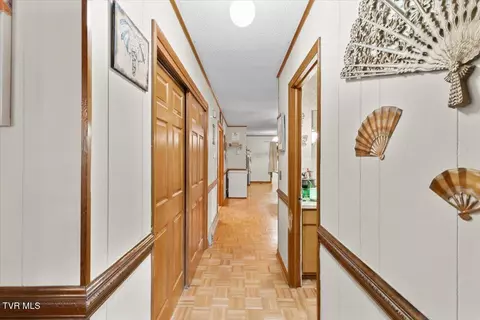 Entry Way - 207 Sycamore Street Erwin Tn 37650, Erwin, TN 37650 photo 2 of 2