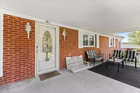 Exterior - 207 Sycamore Street Erwin Tn 37650, Erwin, TN 37650 photo 6 of 9