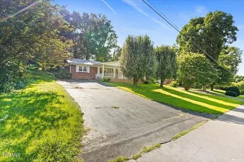 Exterior - 207 Sycamore Street Erwin Tn 37650, Erwin, TN 37650 photo 4 of 9