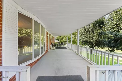 Exterior - 207 Sycamore Street Erwin Tn 37650, Erwin, TN 37650 photo 5 of 9