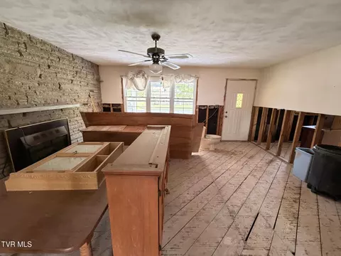 202 Bowman Road Erwin Tn 37650, Erwin, TN 37650 photo 10
